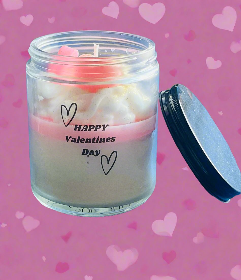 VALENTINES -DAY -HEART CANDLE SMELLS LOVELY 💕💕💕