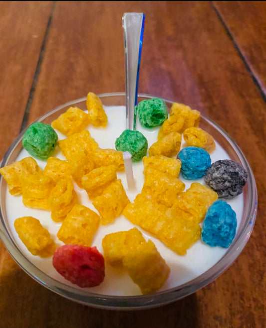 CEREAL BOWL CANDLE ( captain crunch )